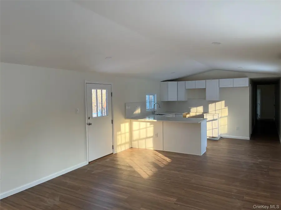 1 Walnut Park Lane, Milton, NY 12547 - #3