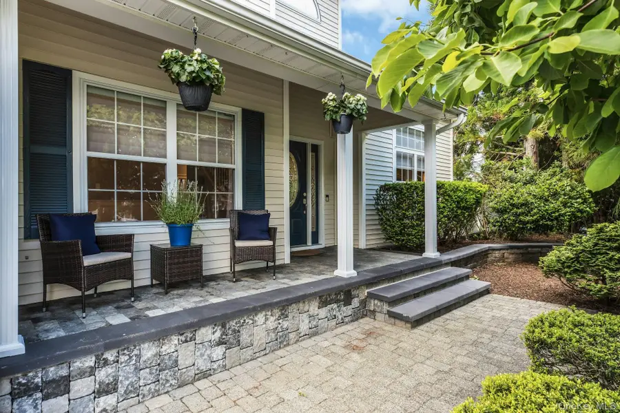 10 Shady View Crossing, Manorville, NY 11949 - #2