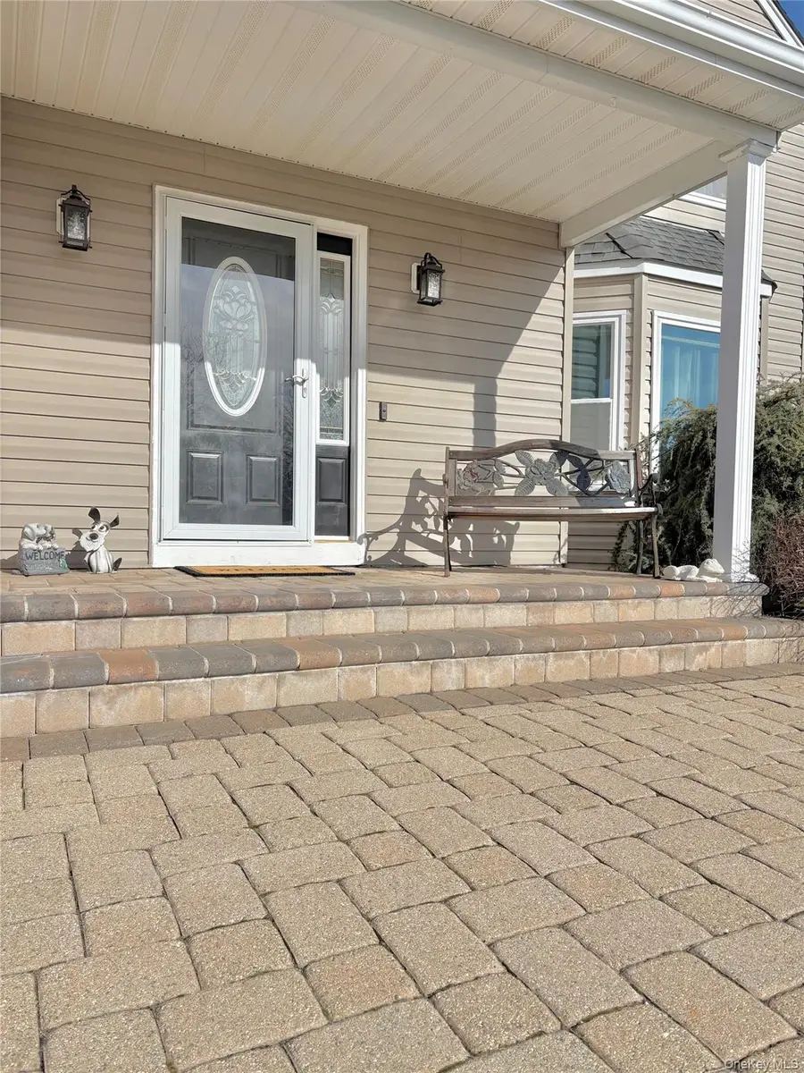 5 Lea Avenue, Manorville, NY 11949 - Image #2