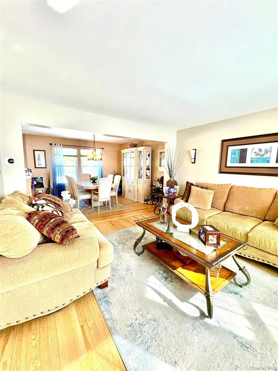 5 Lea Avenue, Manorville, NY 11949 - Image #3