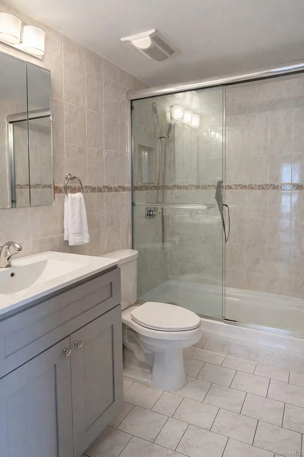 4304 158th Street #2C, Flushing, NY 11358 - Image #1