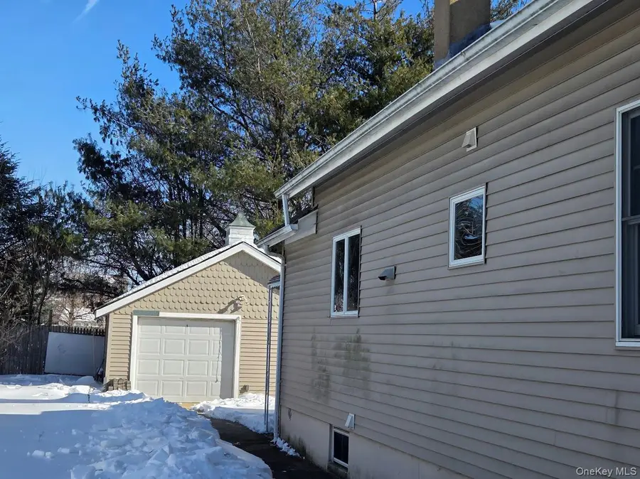5 Milton Street, Hicksville, NY 11801 - Image #3