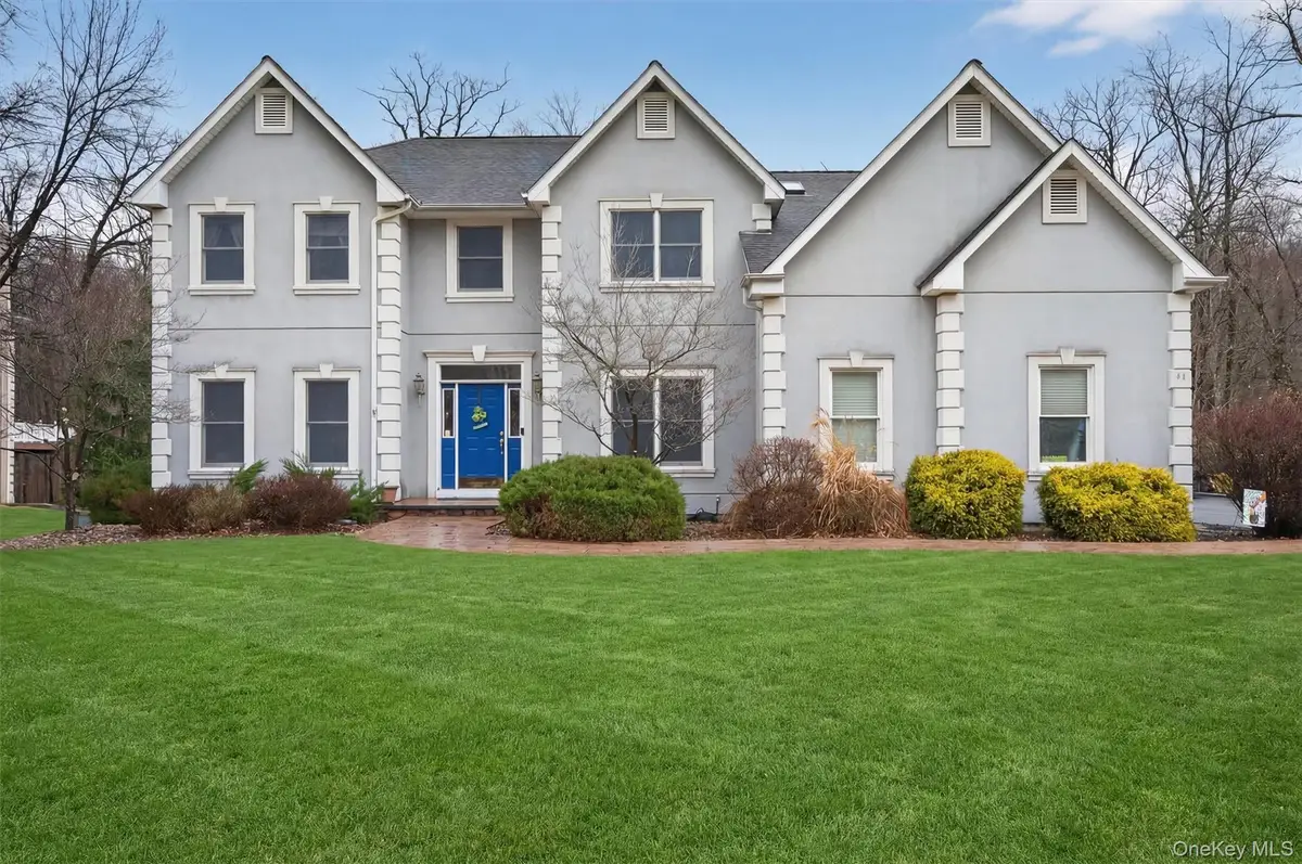 43 Greenwich Avenue, Central Valley, NY 10917 - #1