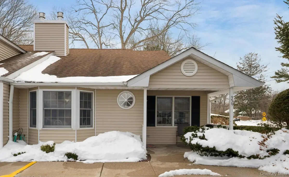 339 Oakwood Avenue, Bayport, NY 11705 - #1