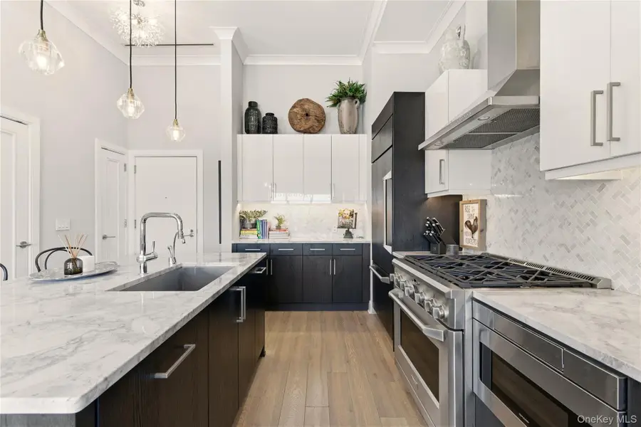 100 Garvies Point Road #1033, Glen Cove, NY 11542 - #3