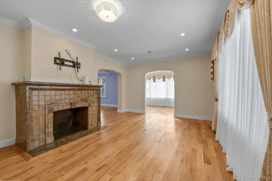 109-39 194th Street, Saint Albans, NY 11412 - Image #3