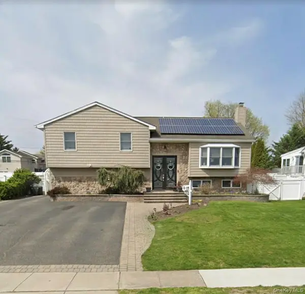 46 Harvest Lane, Commack, NY 11725