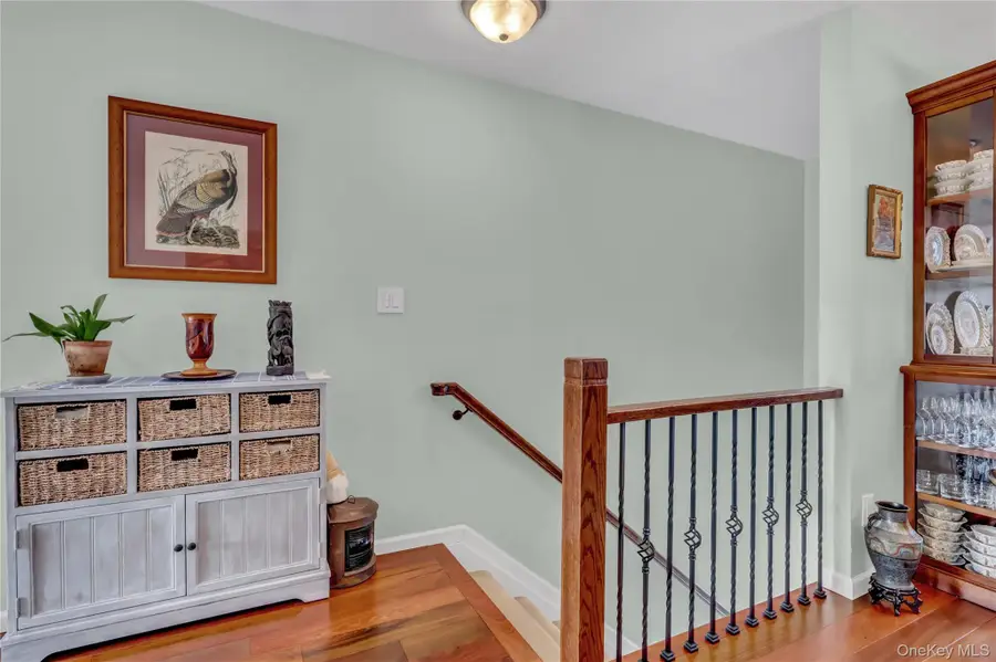 219 Mariners Way, Copiague, NY 11726 - #2