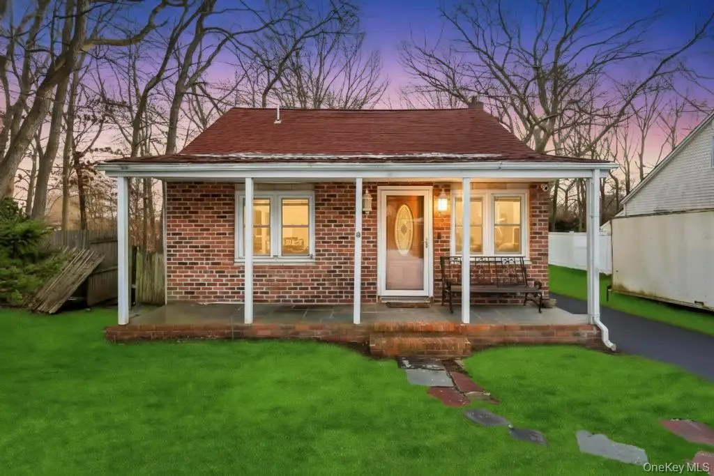 260 Springdale Drive, Ronkonkoma, NY 11779 - #1