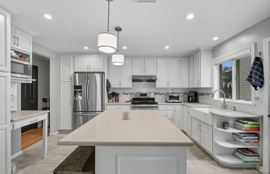 12 Crestview Drive, White Plains, NY 10604 - #3