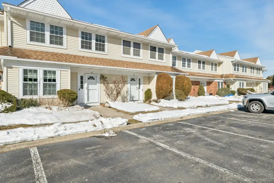 46 Gazebo Lane, Holtsville, NY 11742 - #2