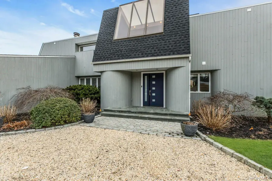 17 Romana Drive, Hampton Bays, NY 11946 - Image #2