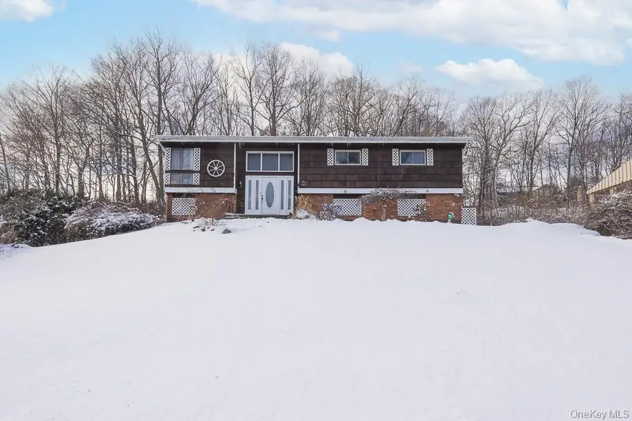 75 Tennyson Drive, Nanuet, NY 10954 - Image #2