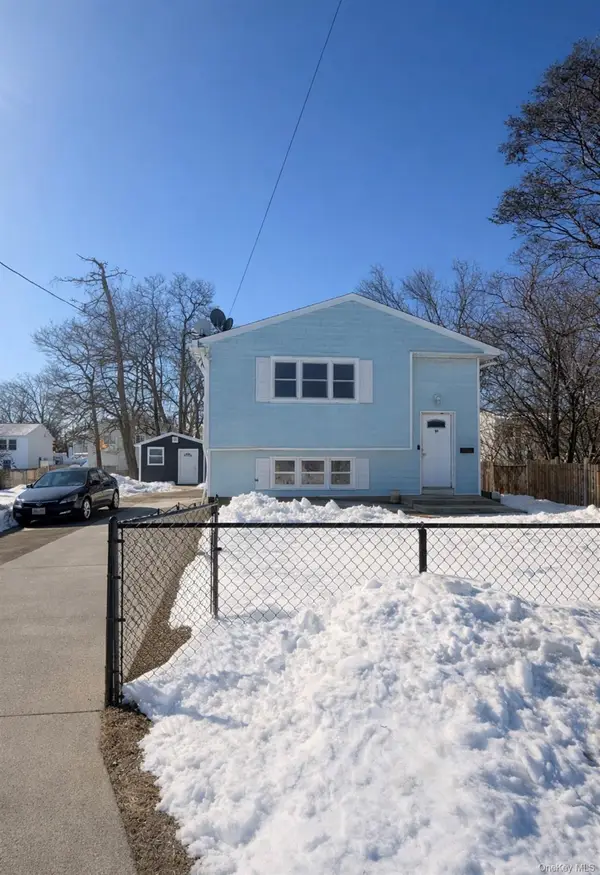 98 N 22nd Street, Wyandanch, NY 11798