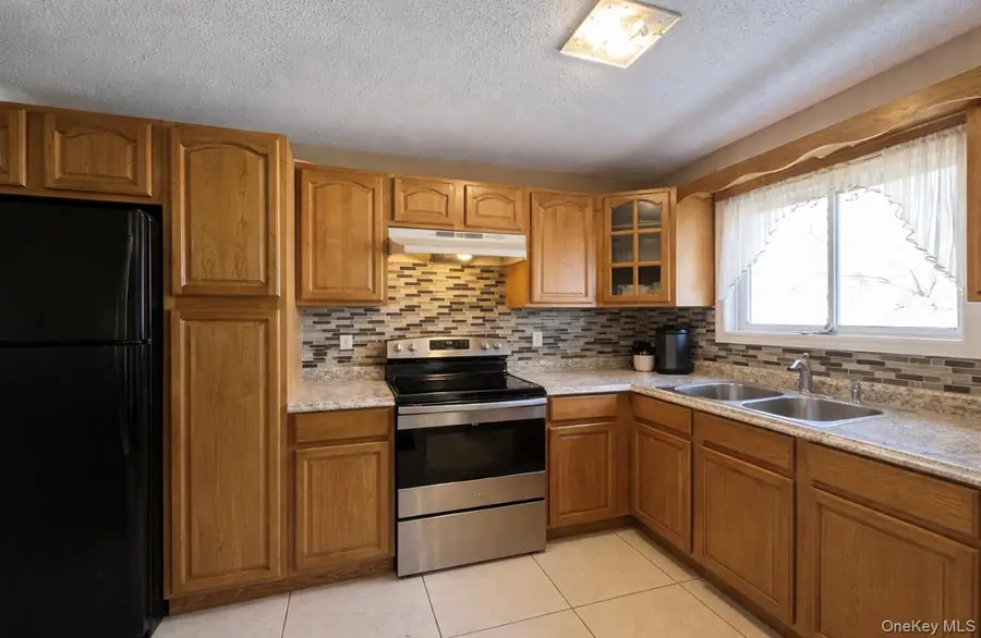 98 N 22nd Street, Wyandanch, NY 11798 - Image #3