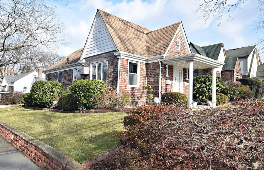 24903 Rushmore Terrace, Little Neck, NY 11362 - #3