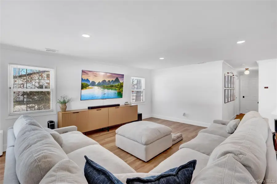 15 Whitmore Lane, Coram, NY 11727 - #2