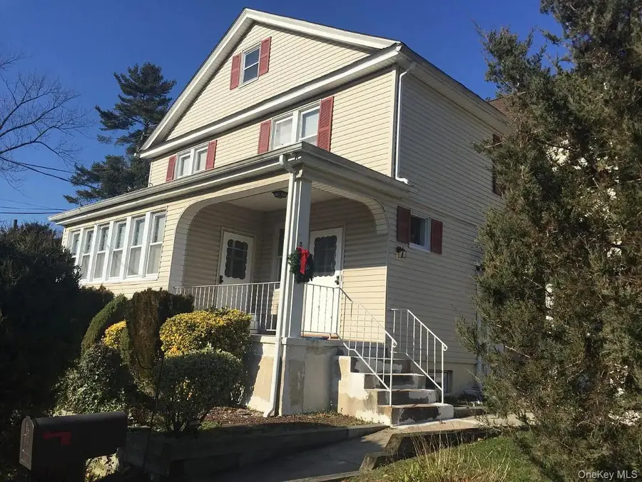 2 Elm Street, Glen Head, NY 11545 - #3