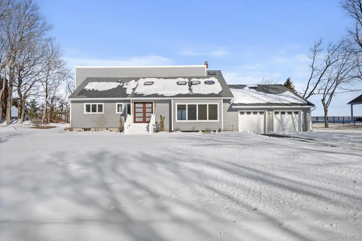 43 Waterview Drive, Sound Beach, NY 11789 - Image #1