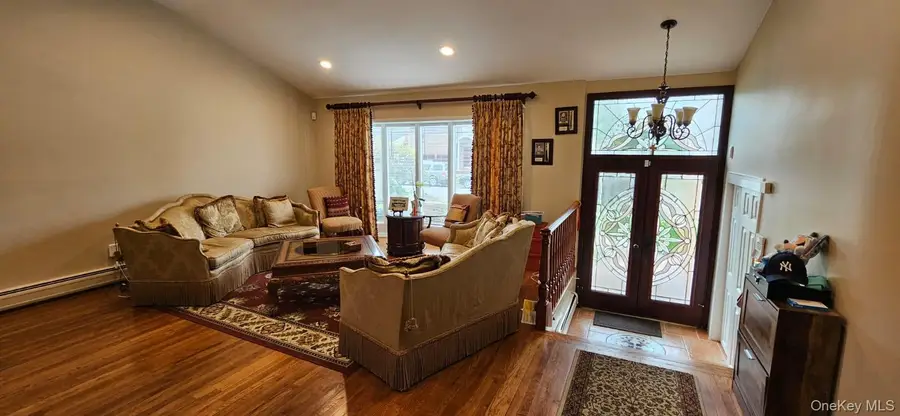 739 Bonnie Drive, Baldwin Harbor, NY 11510 - #2