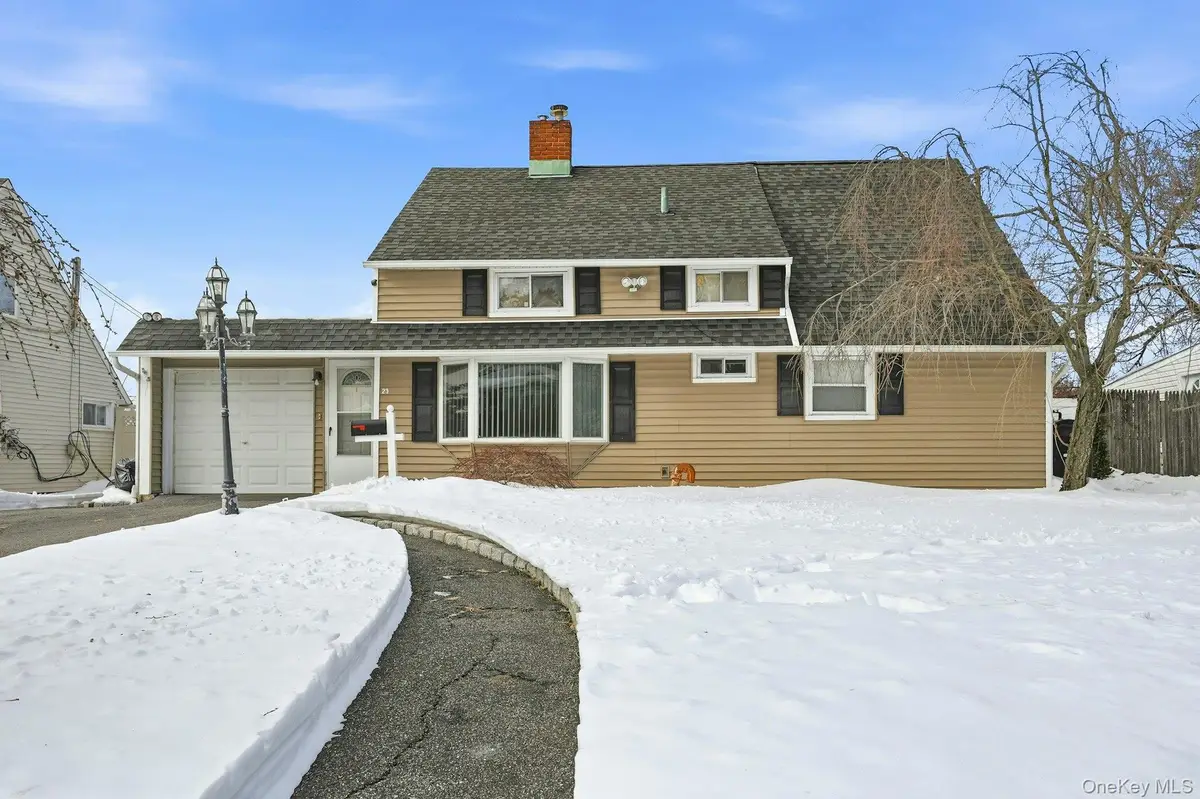23 Elm Drive W, Levittown, NY 11756 - #1