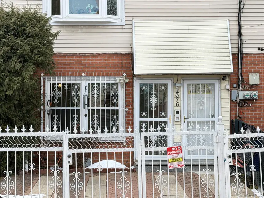 2076 Caesar Place, Bronx, NY 10473 - Image #3