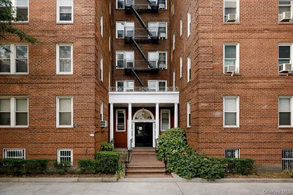 114-20 Queens Boulevard #F5, Forest Hills, NY 11375