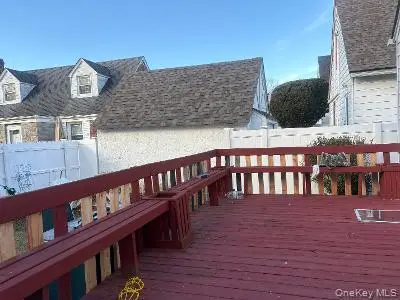 980 Wallace Avenue, Baldwin, NY 11510 - #2