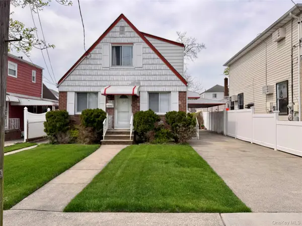 12020 201 Place, Saint Albans, NY 11412