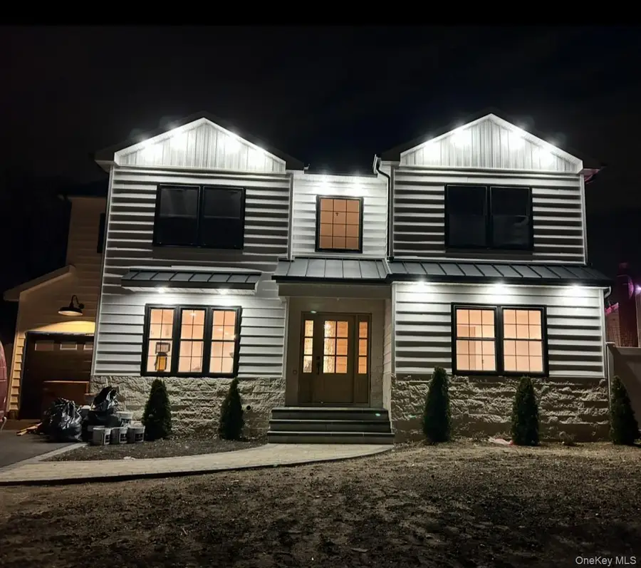 26 Essex Road, Bethpage, NY 11714 - Image #3