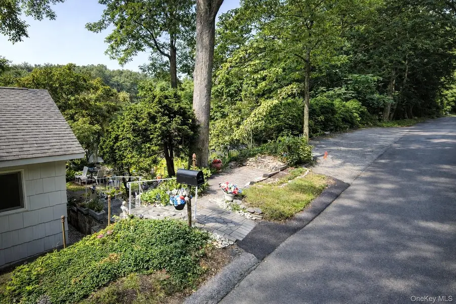 22 Hill Road, Saint James, NY 11780 - #2