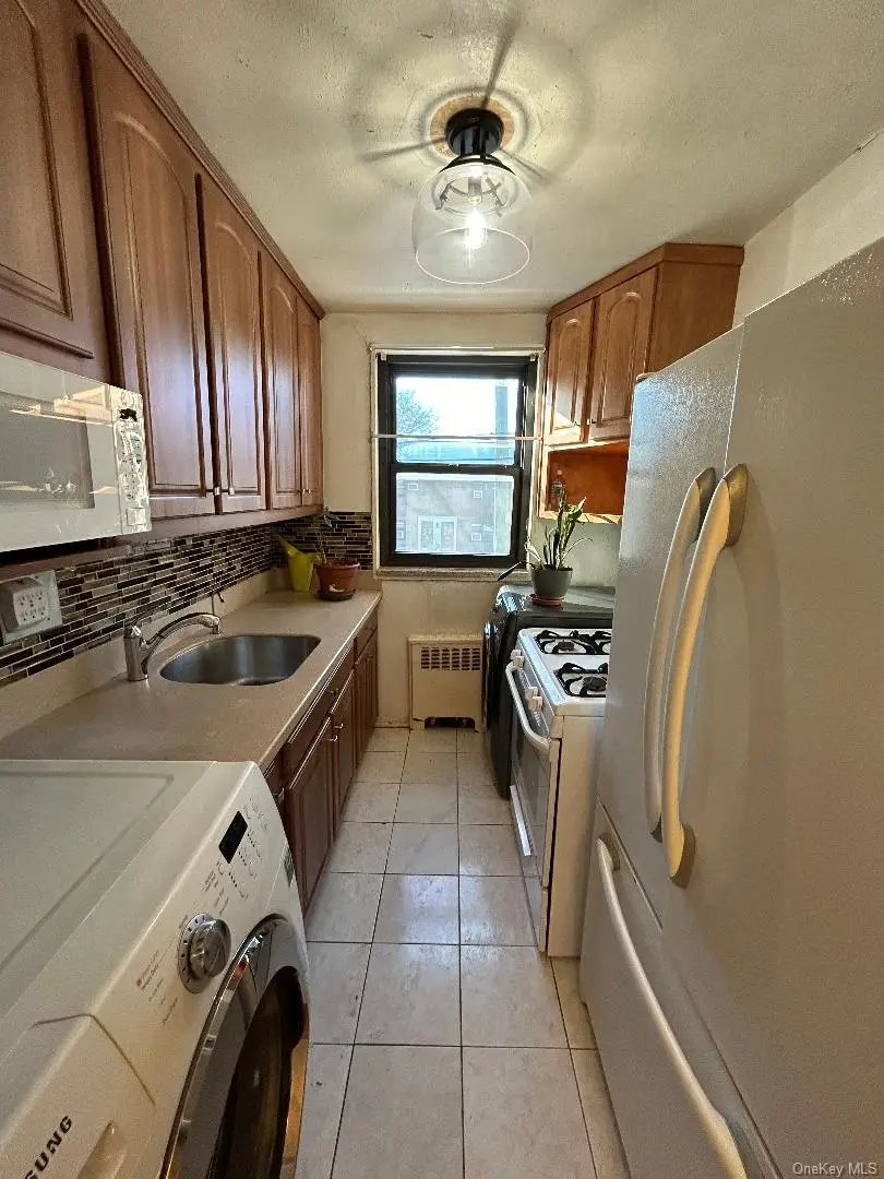 16-41 160 #6-420, Whitestone, NY 11357 - Image #1
