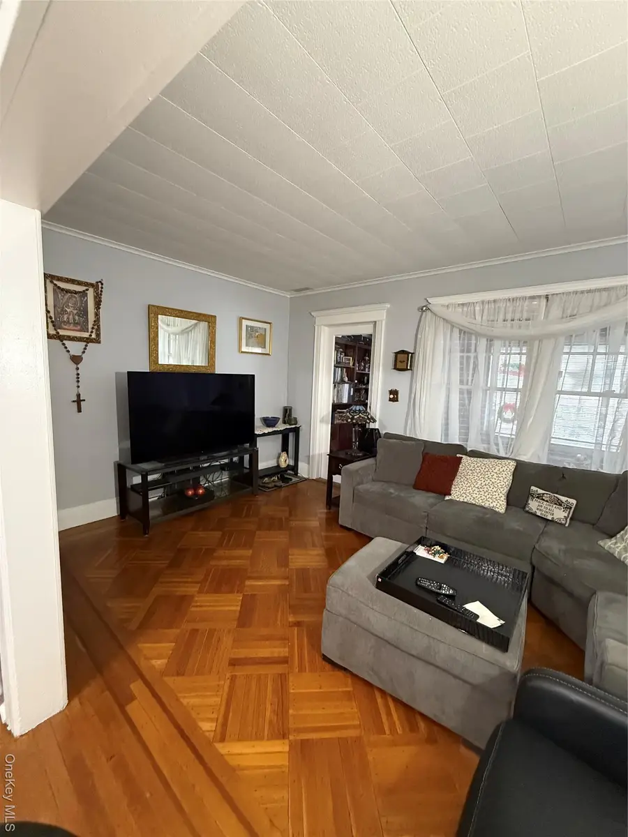 9426 80th Street, Ozone Park, NY 11416 - Image #2