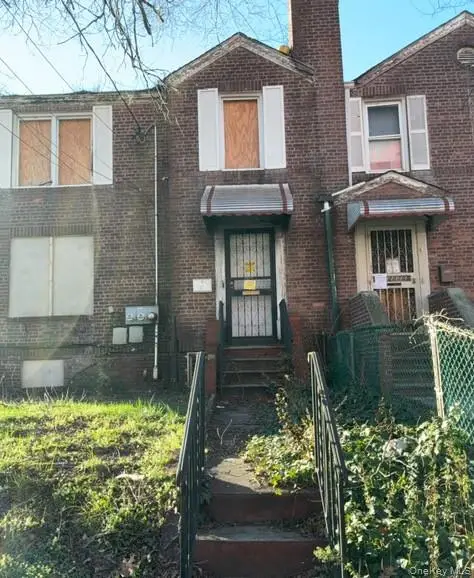 19514 Hollis Avenue, Saint Albans, NY 11412 - Image #1