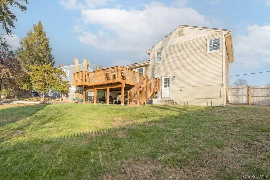 5 Foxwood Avenue, Suffern, NY 10901 - #3