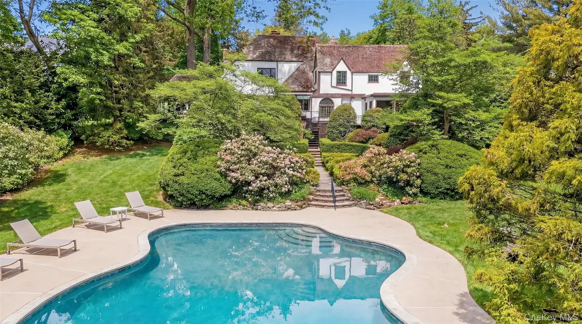 181 Hillair Circle, White Plains, NY 10605 - #1