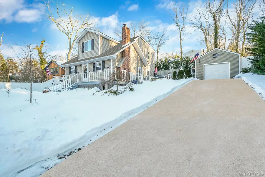 38 Hawthorne Road, Rocky Point, NY 11778 - Image #3