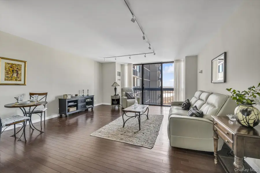 271-10 Grand Central Pkwy #27 Y, Queens, NY 11005 - #2