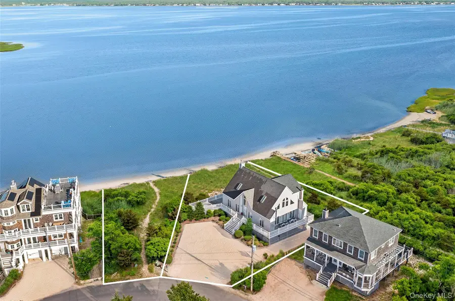 8 Dune Lane, West Hampton Dunes, NY 11978 - #2