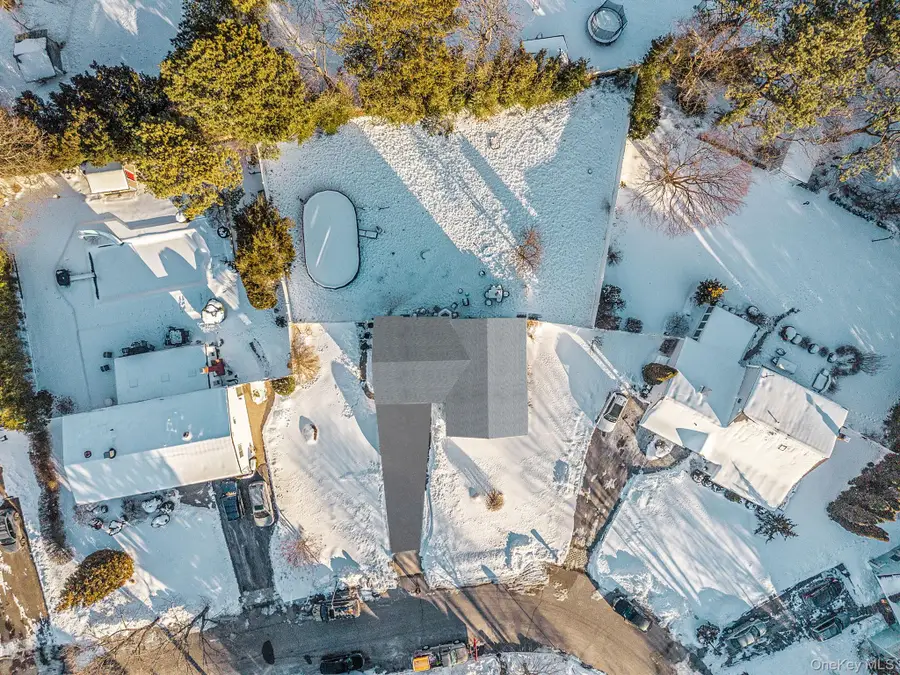 9 Norway Pine Drive, Medford, NY 11763 - Image #3