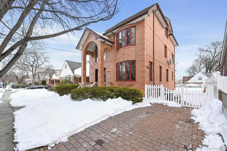 6537 169th Street, Fresh Meadows, NY 11365 - Image #2