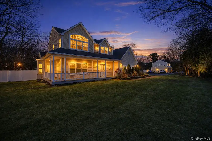 36 S. Cozine Road, Center Moriches, NY 11934 - Image #2