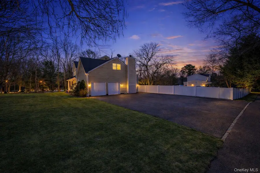 36 S. Cozine Road, Center Moriches, NY 11934 - Image #3