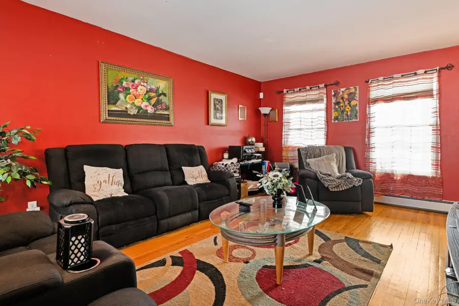 71 Washington Avenue, Wheatley Heights, NY 11798 - #3