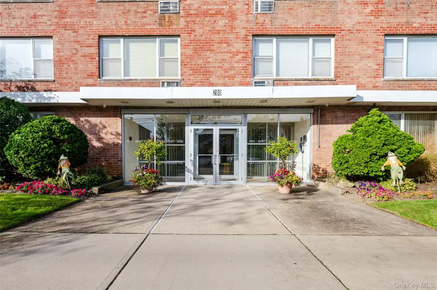 280 Guy Lombardo Avenue #2H, Freeport, NY 11520 - #2