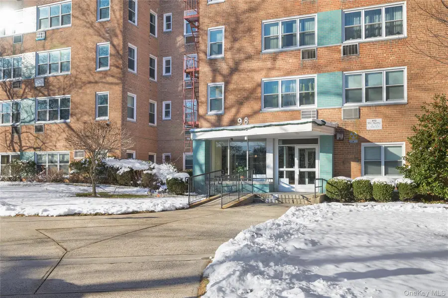 98 Dehaven Drive #3G, Yonkers, NY 10703 - Image #2
