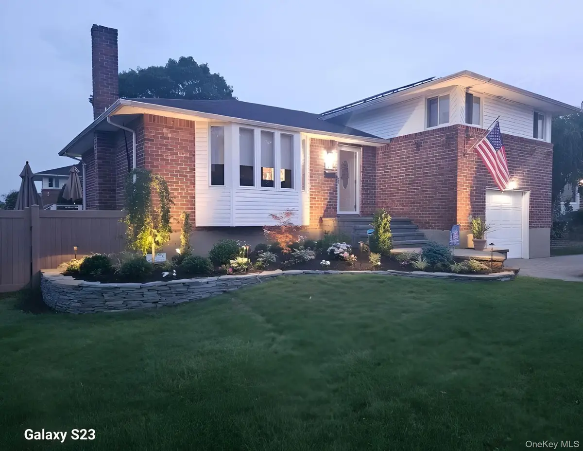 129 Stephen Street, Levittown, NY 11756 - Image #1