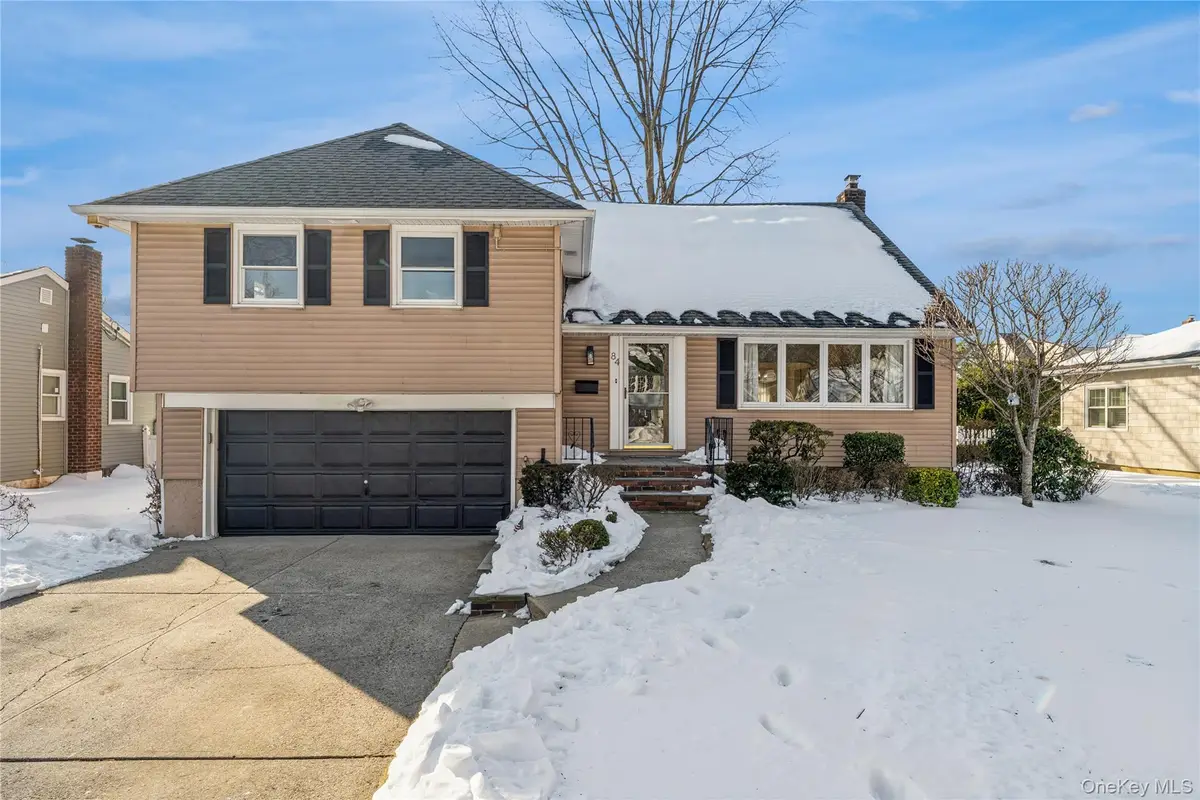 84 Russell Road, Garden City, NY 11530 - #1