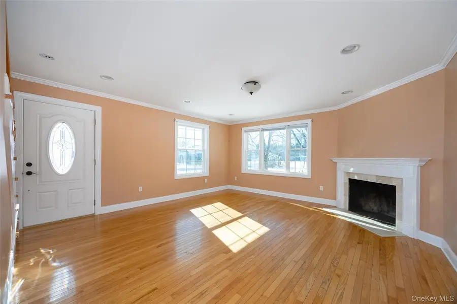 3 Mansion Drive, Hyde Park, NY 12538 - #3