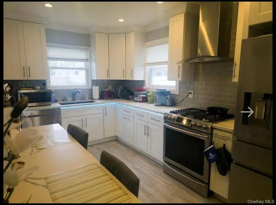 131 E Alhambra Avenue, Lindenhurst, NY 11757 - #2